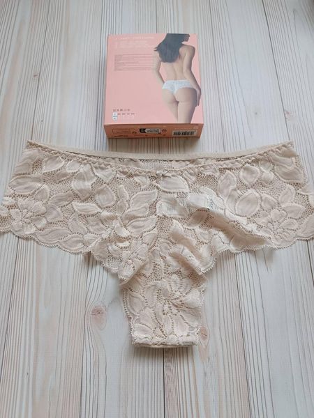 Жіночі трусики бразиліана з мереживом Cotonella ADD33 S ADD33 фото